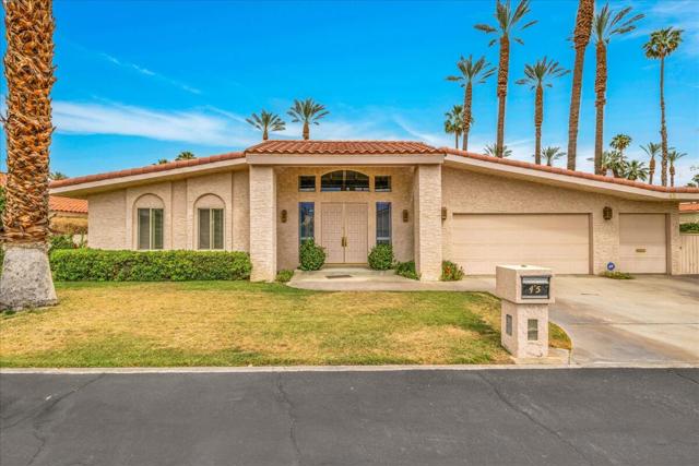 45 Lincoln Place, Rancho Mirage CA: https://media.crmls.org/mediaz/205dd963-3b76-4cd9-8fa2-4e9d1f2c05c0.jpg
