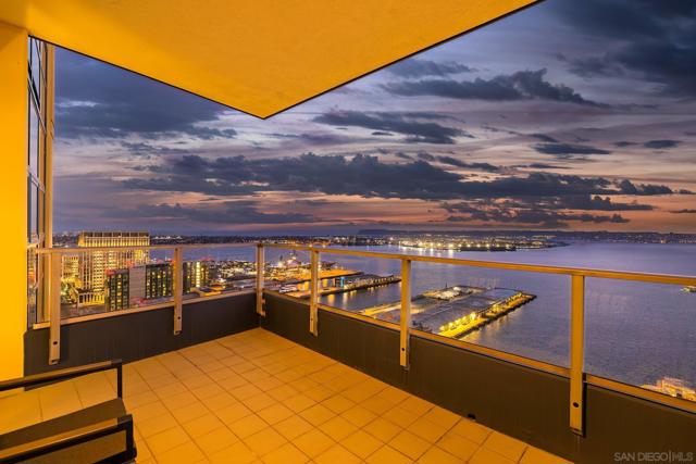 1325 Pacific Hwy, San Diego CA: https://media.crmls.org/mediaz/205de73e-05de-465e-999d-7555492c62b3.jpg