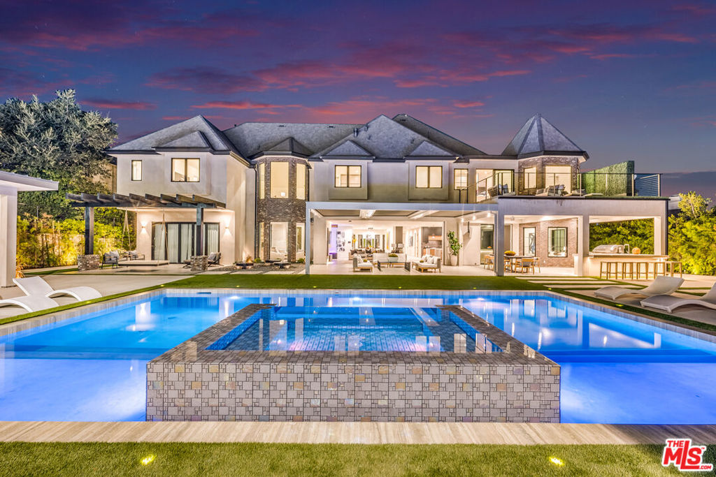 20620 Chatsboro Drive, Woodland Hills, CA 91364