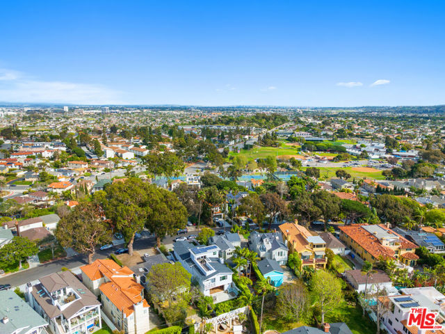 617 IRENA Avenue, Redondo Beach, California 90277, 5 Bedrooms Bedrooms, ,2 BathroomsBathrooms,Residential,Sold,IRENA,22134397