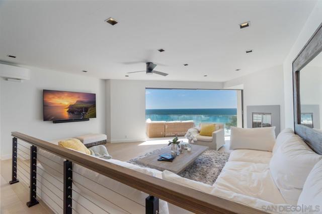 135 S Sierra Ave, Solana Beach CA: https://media.crmls.org/mediaz/205ea88a-a037-48a2-9bc2-a6ded18f9f6e.jpg