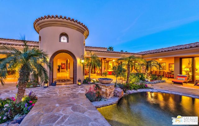 3 Coronado Court, Rancho Mirage CA: https://media.crmls.org/mediaz/205f059a-9c32-4b4f-baf8-081f4ab8fc58.jpg