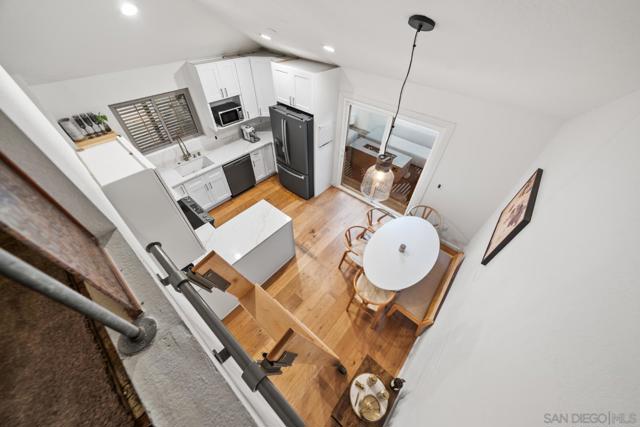 3132 31st St, San Diego CA: https://media.crmls.org/mediaz/205f32a0-c0bd-4b57-8165-2746a13da273.jpg