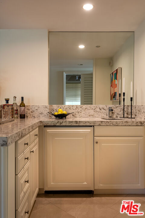 2 Bed Home for Sale in Santa Monica, California