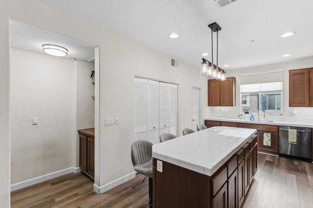 Detail Gallery Image 11 of 31 For 1603 Yellow Pine Pl, Chula Vista,  CA 91915 - 3 Beds | 3 Baths