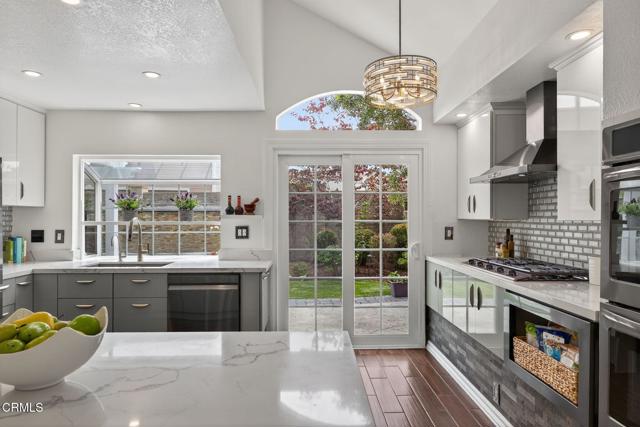 676 Pacific Cove Drive, Port Hueneme CA: https://media.crmls.org/mediaz/20605e16-6c01-4be0-8029-19838b1cc927.jpg