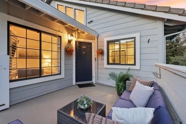 2890 Buena Crest Court, San Jose CA: https://media.crmls.org/mediaz/2060ed87-76cb-4743-a61f-c1303c4244f7.jpg