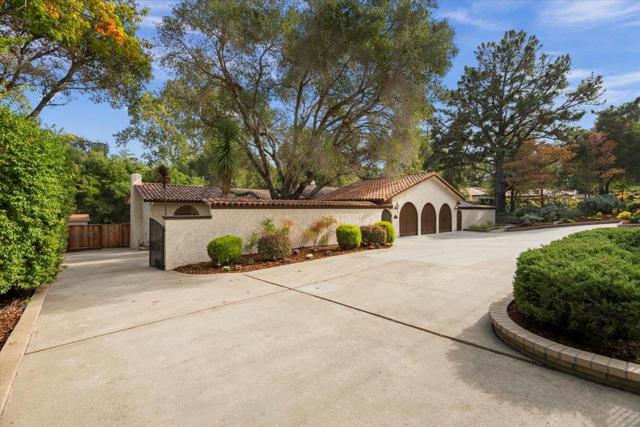 15390 Quito Road, Saratoga CA: https://media.crmls.org/mediaz/206178f9-dc38-4633-913a-219a4ba88e0a.jpg