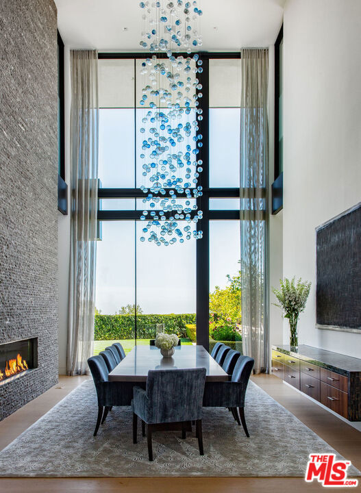 Drew Fenton | 1601 Casale Road Pacific Palisades CA | MLS: 7563220