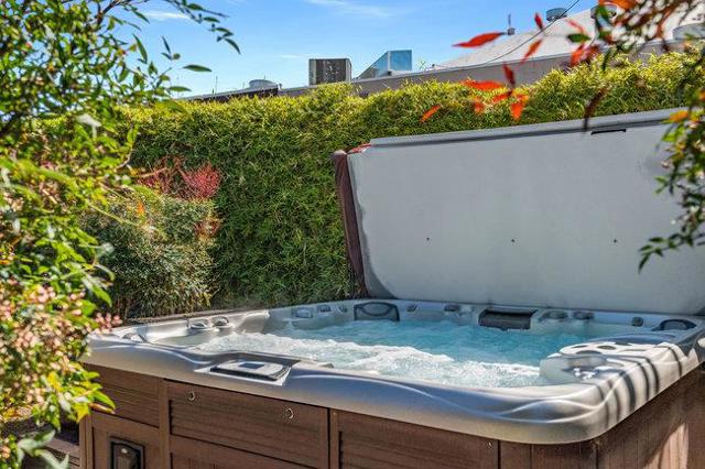 1943 Kentucky Street, Redwood City CA: https://media.crmls.org/mediaz/2061f874-3c7e-4500-b6b2-192146f6d3b2.jpg