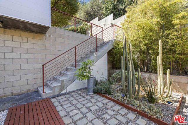 2222 Bancroft Avenue, Los Angeles CA: https://media.crmls.org/mediaz/20626b3b-529a-4a69-b114-2570f1ab019c.jpg
