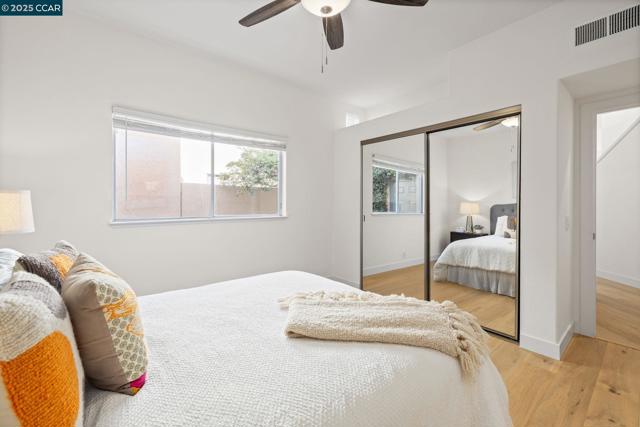 122 Cortona Dr, San Ramon CA: https://media.crmls.org/mediaz/20628fa3-b4e8-4529-93a7-9d321093fdc8.jpg