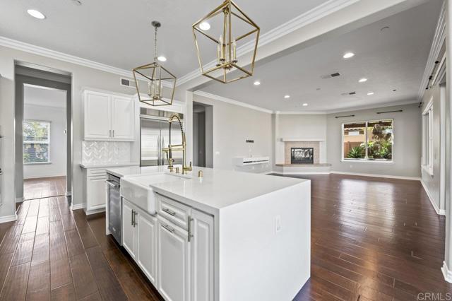 Detail Gallery Image 13 of 75 For 1717 Playa Vista, San Marcos,  CA 92078 - 4 Beds | 4 Baths