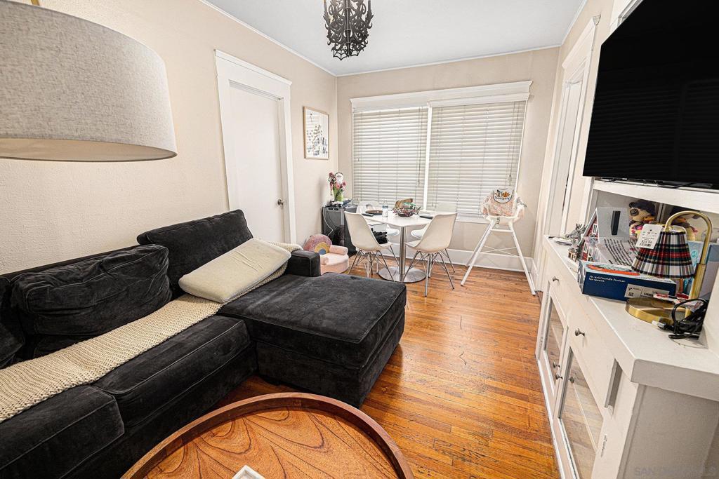 3042 Broadway - photo 14