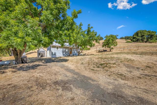 23785 Mckean Road, Morgan Hill CA: https://media.crmls.org/mediaz/20649d2b-2f2e-48f1-ba56-b73382d85f3a.jpg