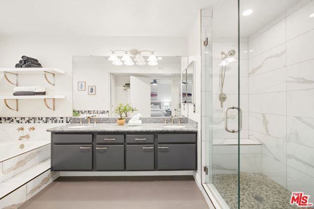 1222 North Kings Road, 8 photo 7