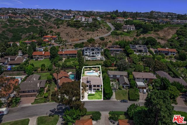 3016 Via Buena, Palos Verdes Estates, California 90274, 4 Bedrooms Bedrooms, ,2 BathroomsBathrooms,Residential,For Sale,Via Buena,24423345