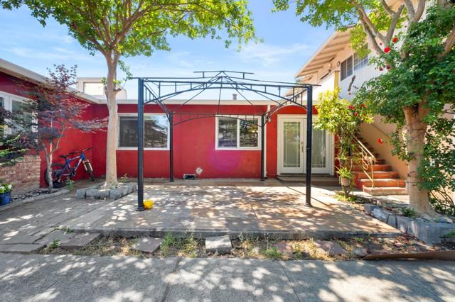 748 Concord, San Jose CA: https://media.crmls.org/mediaz/2065ee7c-d9e9-43a0-8067-93d3d86759dc.jpg