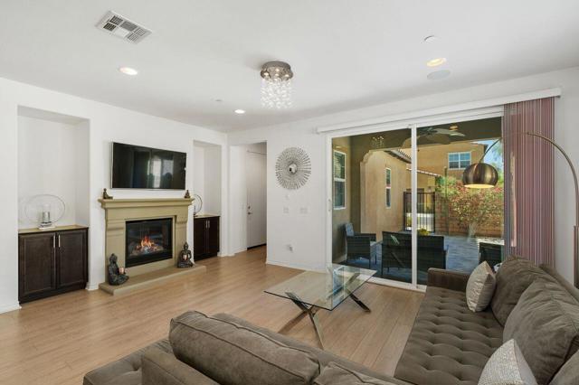461 Paseo Del Corazon, Palm Desert CA: https://media.crmls.org/mediaz/206669a1-ae1c-46fd-82e2-2b5496df8962.jpg