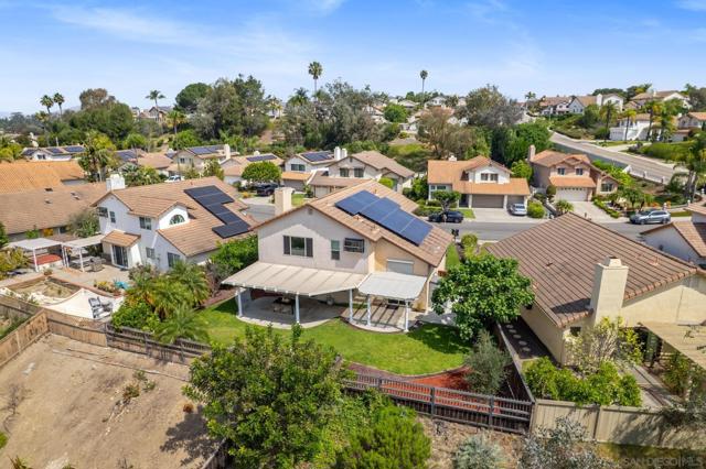 11479 Grassy Trail Dr, San Diego CA: https://media.crmls.org/mediaz/2066f8da-a5b7-43c2-8fe6-d3edb6b344d0.jpg