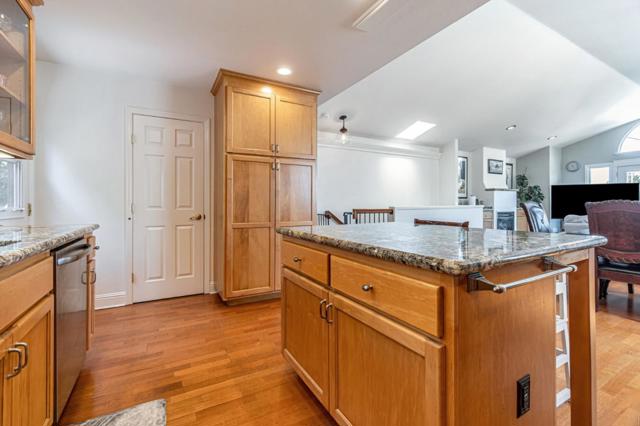 276 San Benito Road, Brisbane CA: https://media.crmls.org/mediaz/20671cc6-ed37-4d1c-af0c-bb88817b70f7.jpg