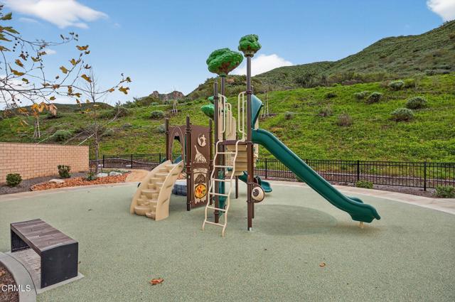 Detail Gallery Image 63 of 78 For 246 San Miguel Island Dr, Camarillo,  CA 93012 - 4 Beds | 2/1 Baths