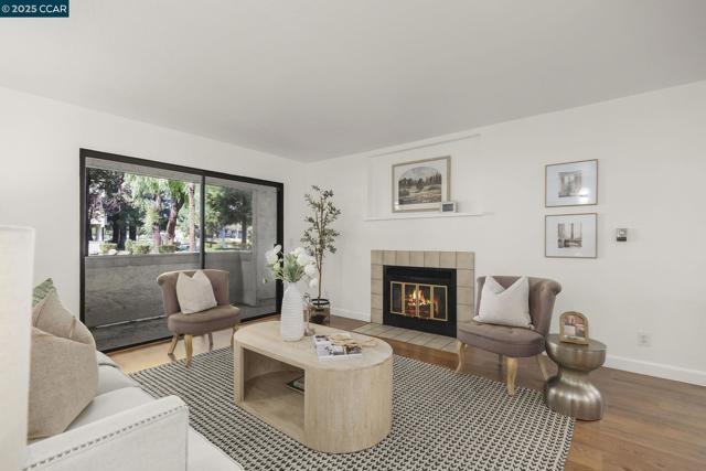 39993 Fremont Blvd, Fremont CA: https://media.crmls.org/mediaz/206813ac-72d6-44a3-ac52-cf0261b9dcdb.jpg