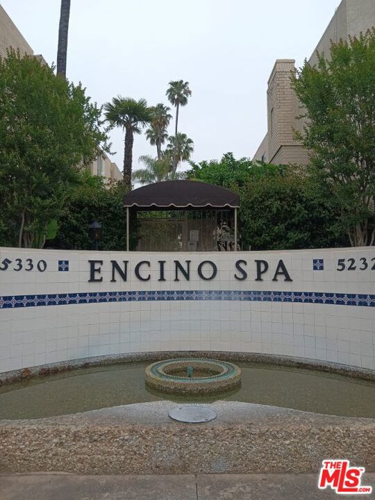 5330 Lindley Avenue, Encino, California 91316, 2 Bedrooms Bedrooms, ,2 BathroomsBathrooms,Condominium,For Sale,Lindley,24395388