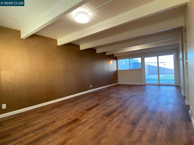 4301 Taft Ave, Richmond CA: https://media.crmls.org/mediaz/20693aac-ee11-4b83-99cd-60709a8d0705.jpg