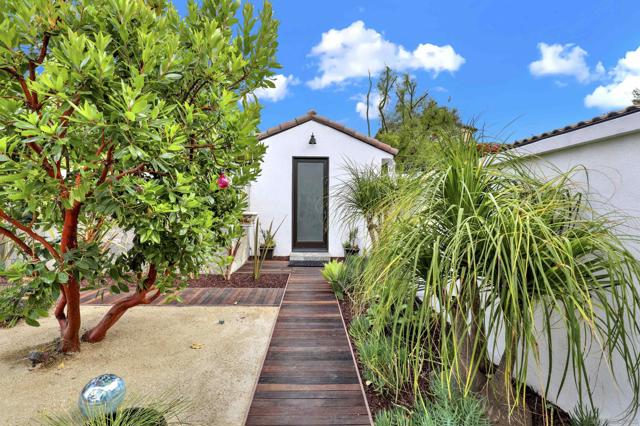 8366 The Landing Way, San Diego CA: https://media.crmls.org/mediaz/206ad09c-4a86-4b2e-94b5-1cad12152556.jpg