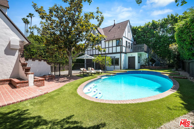 Image 45 of 58 For 132 Beachwood Drive