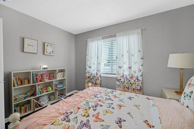 7845 Ironwood Dr, Dublin CA: https://media.crmls.org/mediaz/206bdac0-dce5-40c1-be75-61d63e1a4f63.jpg