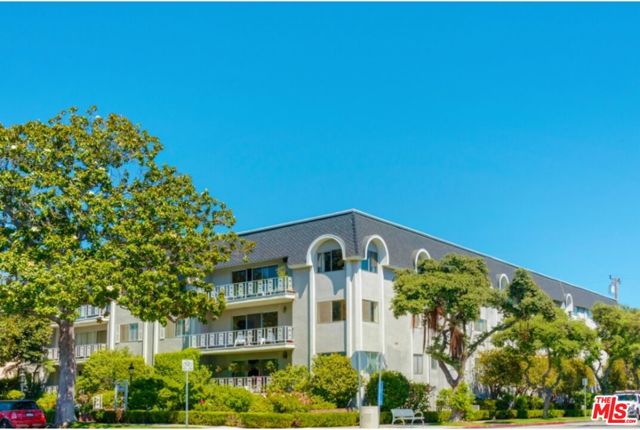 404 San Vicente Boulevard, 28
