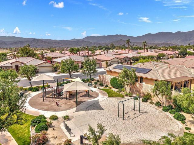 62 Via Del Pienza, Rancho Mirage CA: https://media.crmls.org/mediaz/206d4144-5484-4394-9f8b-4c8a3e0a5aba.jpg