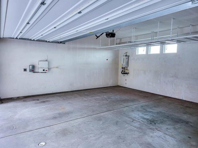 Image 31 of 41 For 2206 Element Way