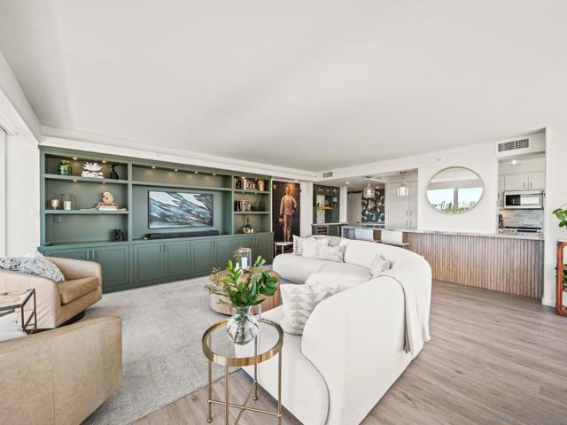 Image 8 of 60 For 1750 Avenida Del Mundo  404