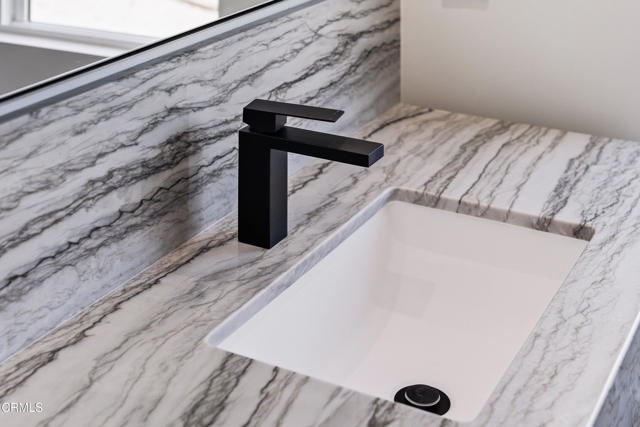 34 Vientos Road, Camarillo CA: https://media.crmls.org/mediaz/206e2f25-c3f8-4b3a-bb3a-7d5c2713022c.jpg