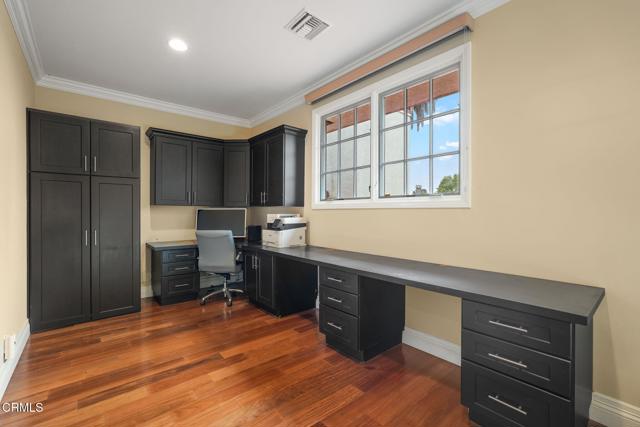 1525 Waverly Road, San Marino CA: https://media.crmls.org/mediaz/206f3fee-9a1e-4142-9d9c-5af650518911.jpg