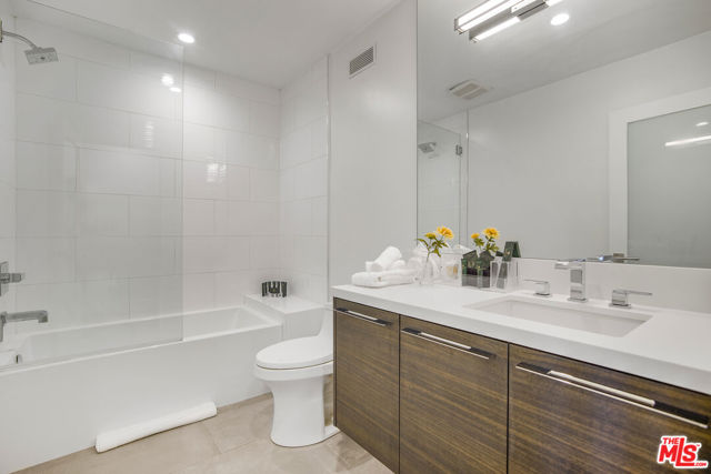 2028 Stradella Road, Los Angeles CA: https://media.crmls.org/mediaz/206f4fbd-aa40-4709-ae5f-d0d6b06eec63.jpg