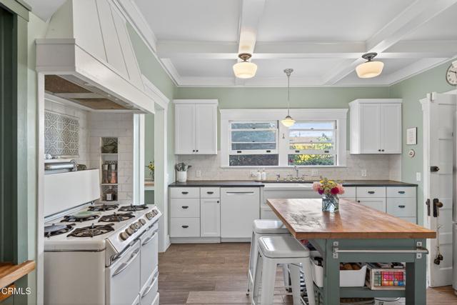 Detail Gallery Image 36 of 79 For 407 Magnolia Ave, Oxnard,  CA 93030 - 5 Beds | 2 Baths