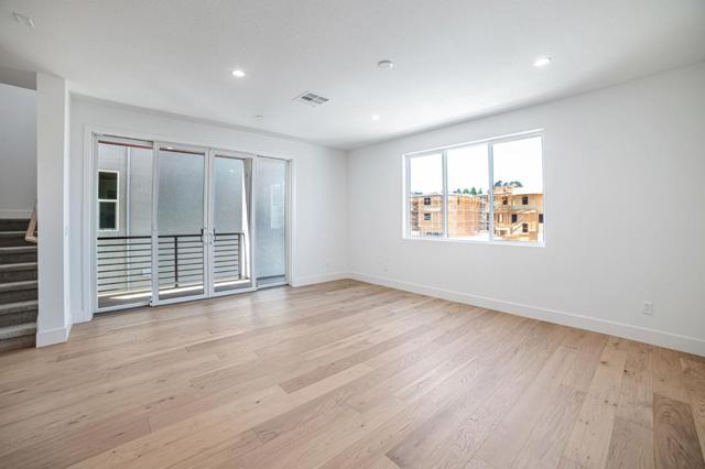 6010 Sunglow Terrace, San Ramon CA: https://media.crmls.org/mediaz/20707c6d-17a0-4342-aa3d-119c83526808.jpg