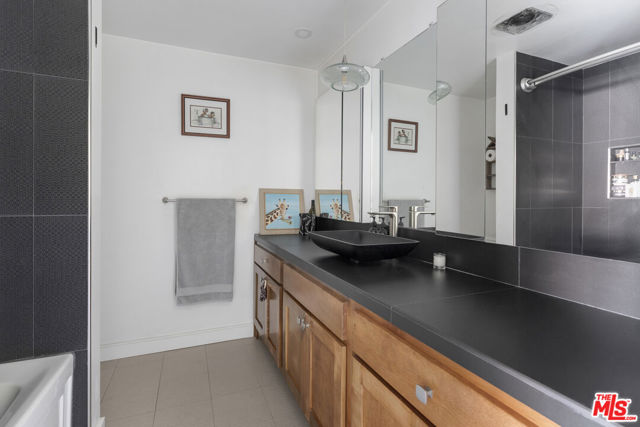 6771 Springpark Avenue, 201A photo 18
