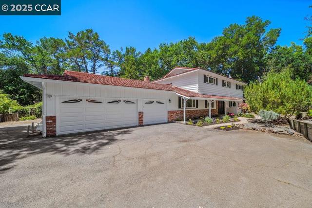 53 Brookside Rd.