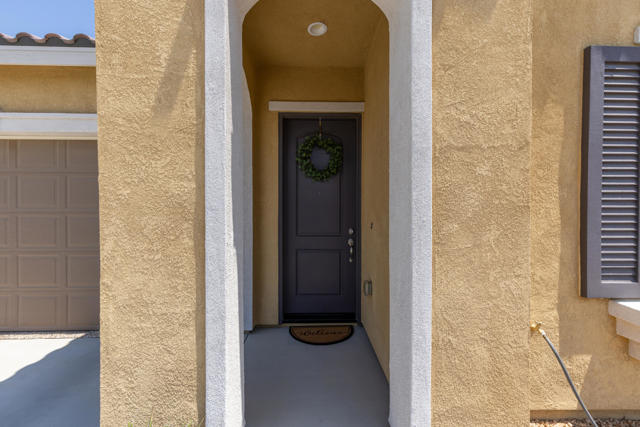 43606 Treviso Drive, Indio CA: https://media.crmls.org/mediaz/2070d805-5162-4954-8477-1d0f14fdeecc.jpg
