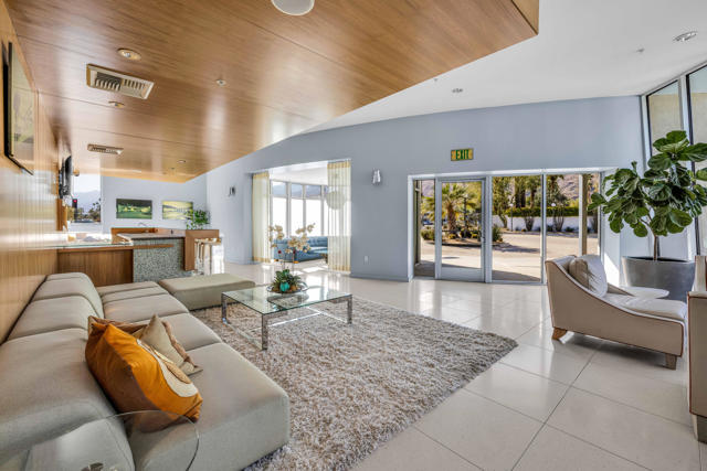 1028 E Palm Canyon Drive #207, Palm Springs, CA 92264