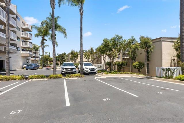 4007 Crown Point Drive, San Diego CA: https://media.crmls.org/mediaz/207126d9-9b2e-460d-8069-df18f9d1ce36.jpg