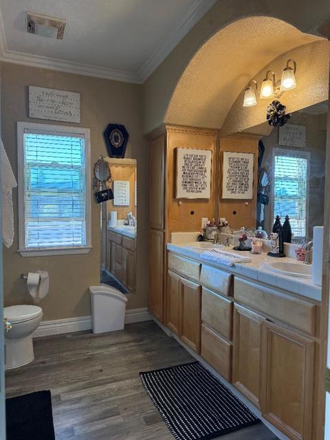 5593 Cedar Garden Court, San Jose CA: https://media.crmls.org/mediaz/2071a083-1d39-46e4-a486-640b1a21ab8c.jpg