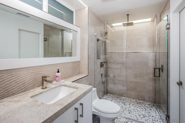 Image 32 of 47 For 2516 San Elijo Ave