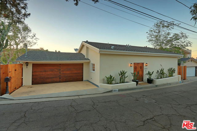 2111 Kew Dr, Los Angeles, CA 90046