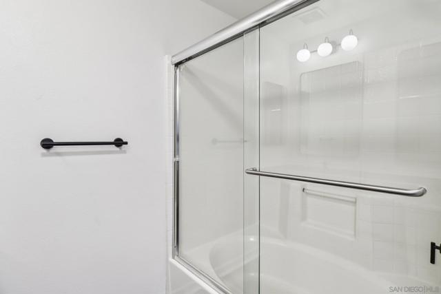 1480 Broadway, San Diego CA: https://media.crmls.org/mediaz/207297e5-4d01-4cf6-ab0f-0a30f2feb213.jpg